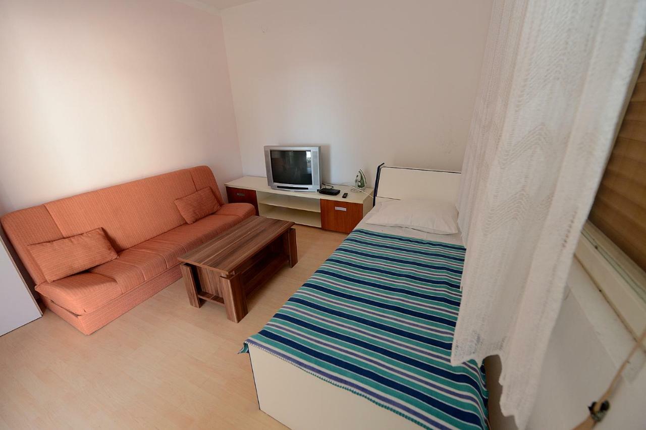 Apartment Kod Stipe ヴーシ エクステリア 写真
