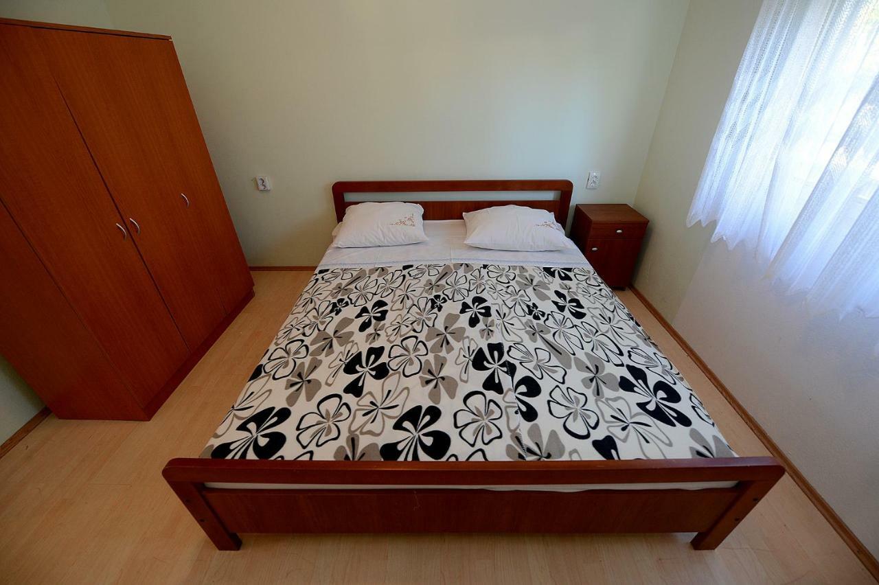 Apartment Kod Stipe ヴーシ エクステリア 写真
